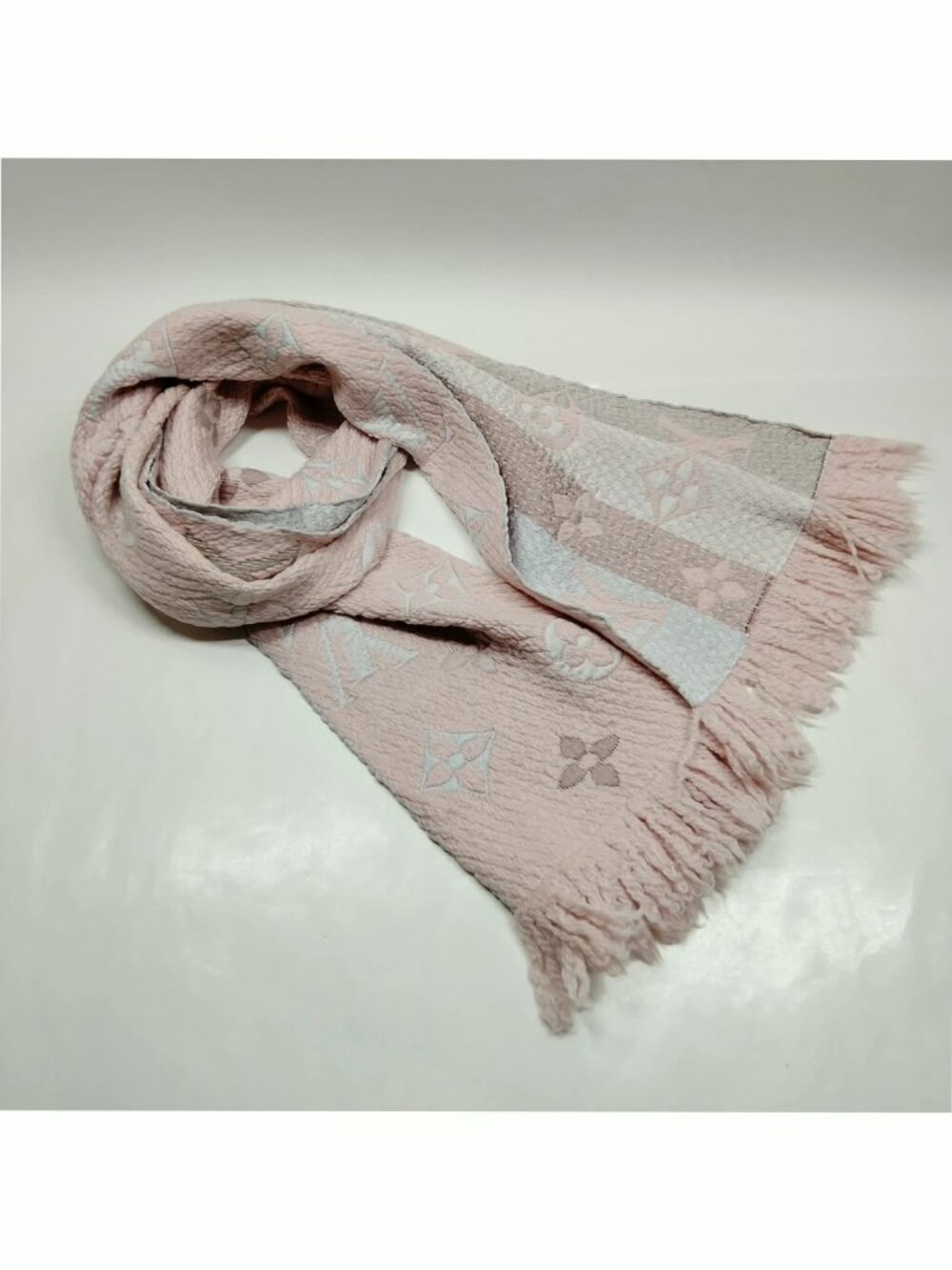 Authentic Louis Vuitton Monogram Wool Scarf Pink Fringe - Picture 4 of 10
